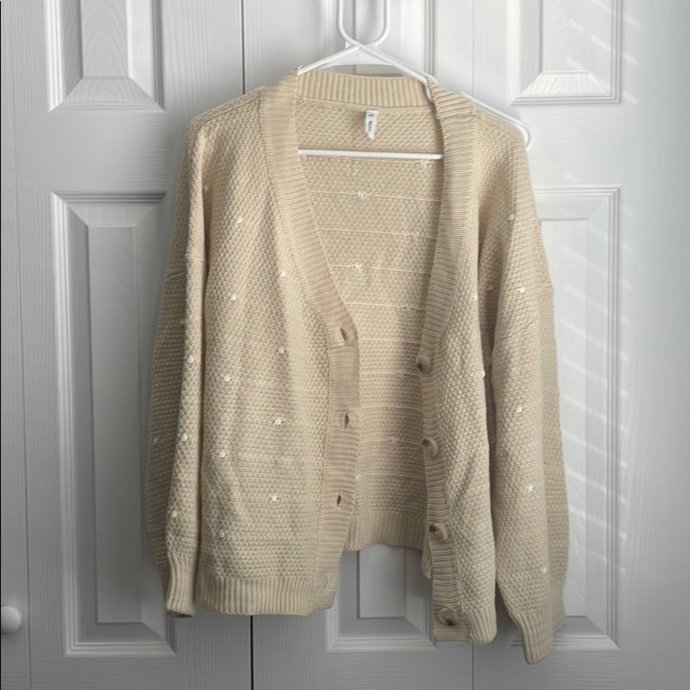 M/L dark cream sweater with knit dot detail